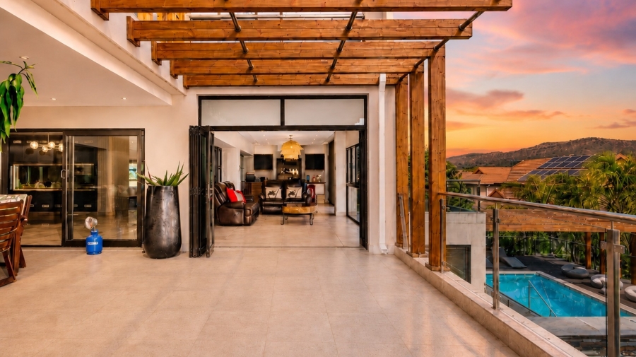 8 Bedroom Property for Sale in Birdwood Estate North West